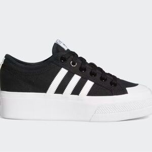 Adidas Nizza platform shoe - size 6